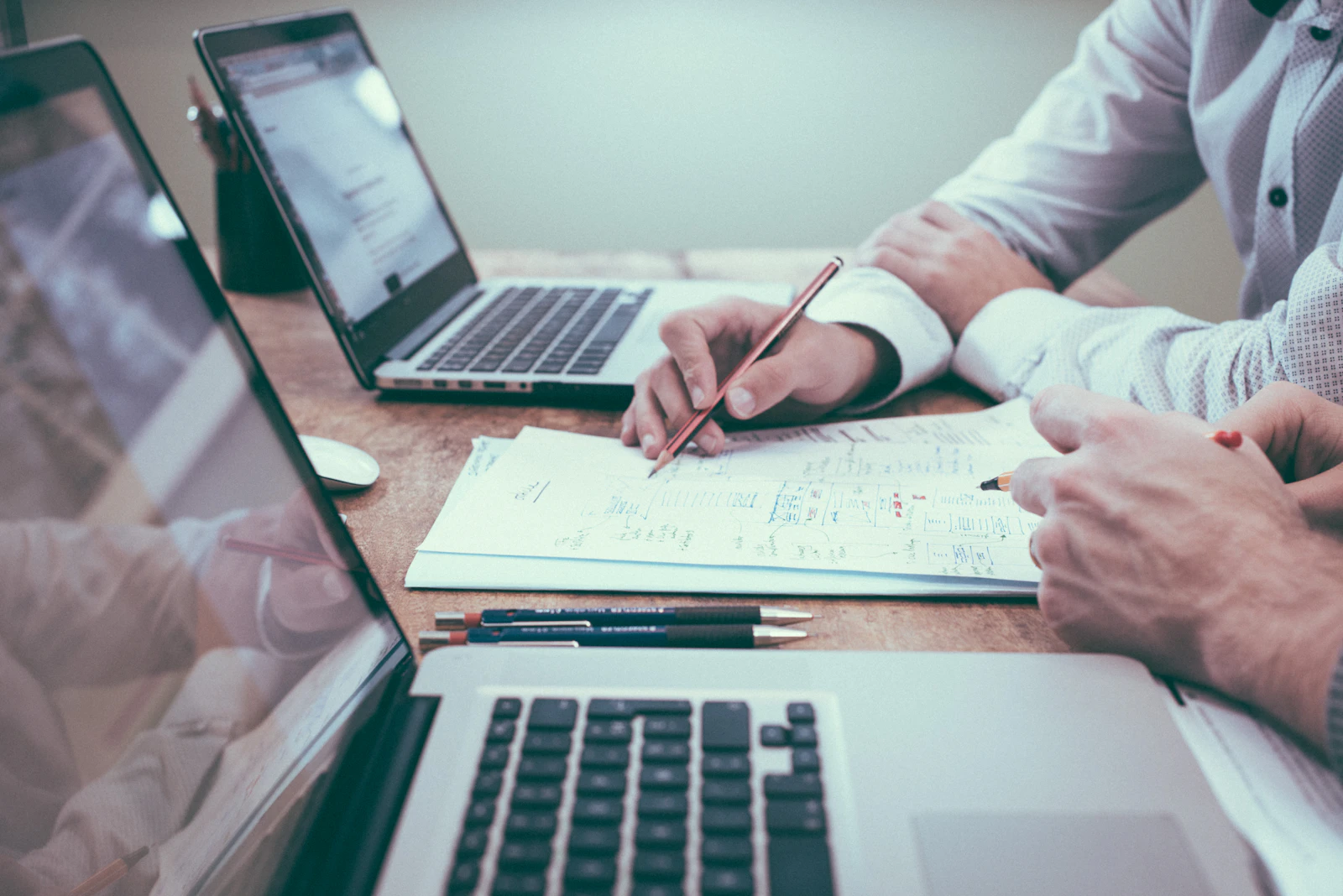 A Complete Freelancer Workflow from Time Tracking to Invoice